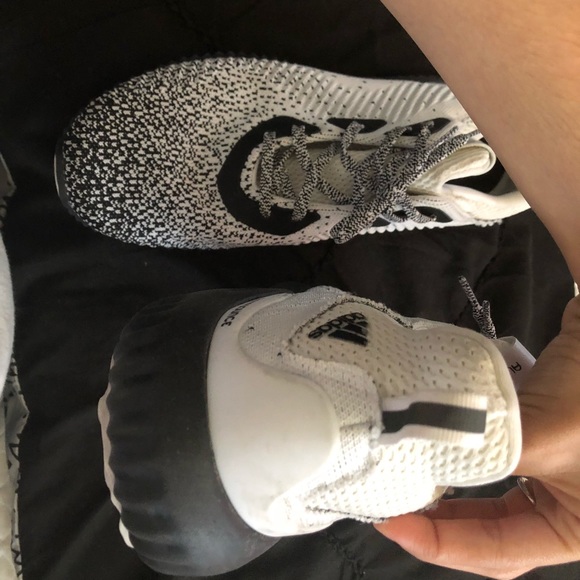 Men’s Adidas Alphabounce - Picture 3 of 4